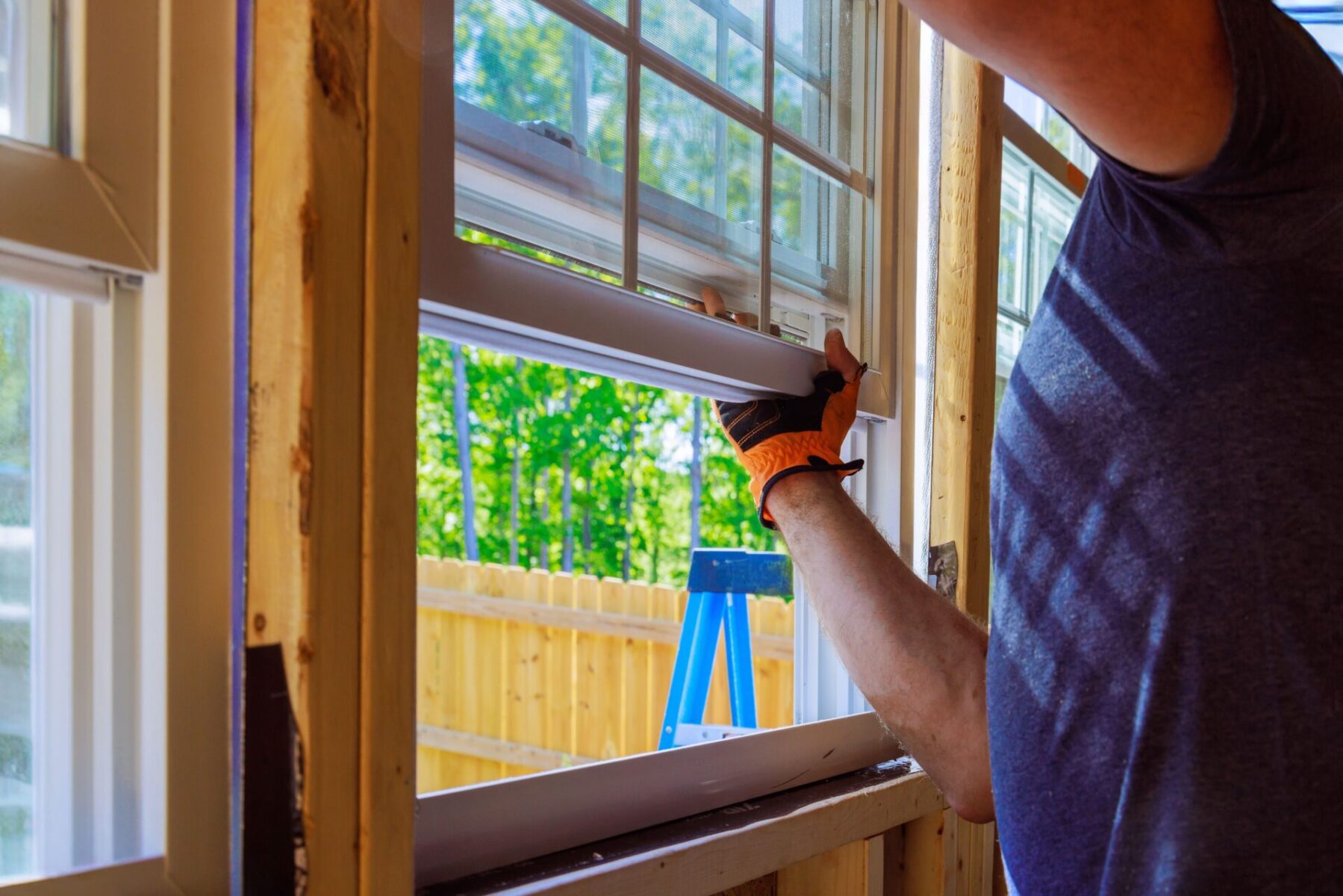Read more about the article When to Replace Windows: 8 Warning Signs Every Homeowner Should Know