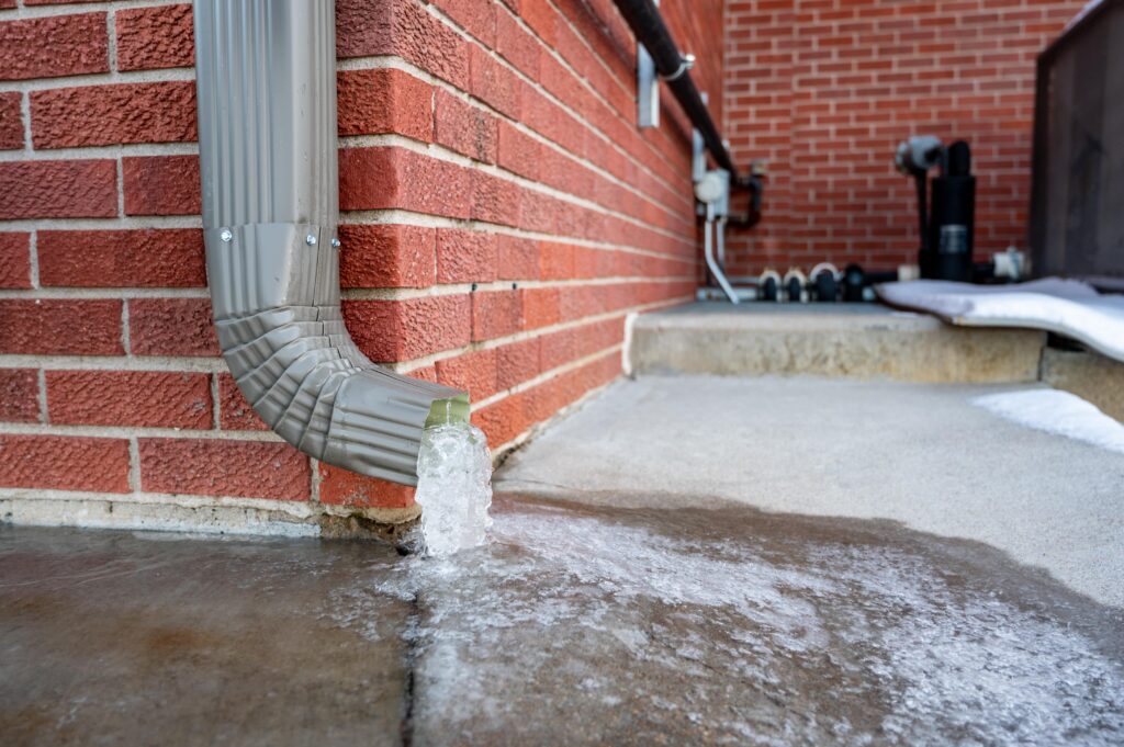 How to Prevent Gutters from Freezing in Winter