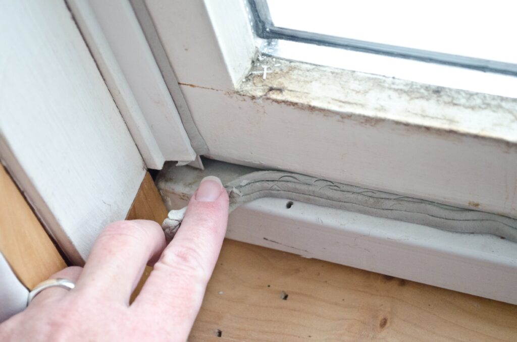 drafty windows are one of the first signs you need new windows in lexington